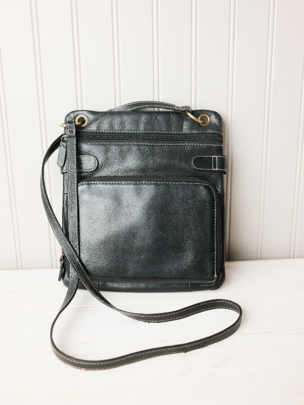 Fossil Leather Crossbody Messenger Shoulder Bag Studded Detail Black